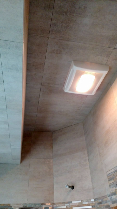 Tile shower with custom niche in Coeur d'Alene, Idaho